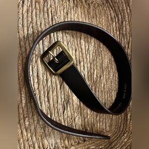 Tweeds thick brown leather belt with brass buckle 95543 sz 26